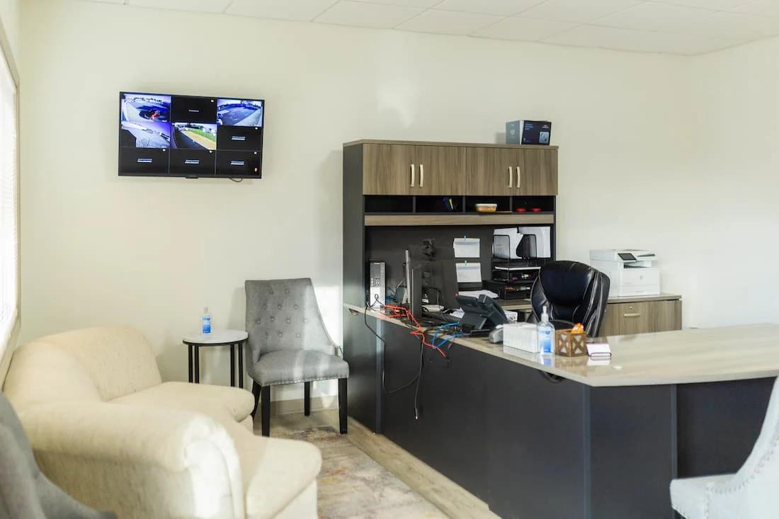 storage units office