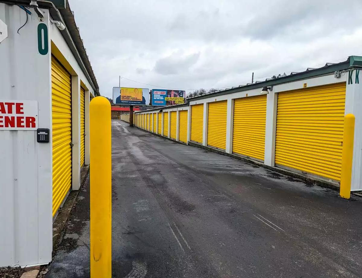 drive up storage units
