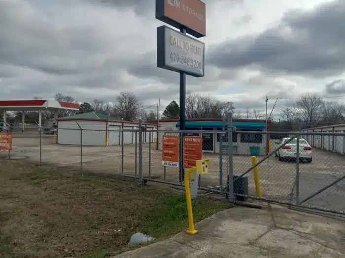 self storage units Clarksville